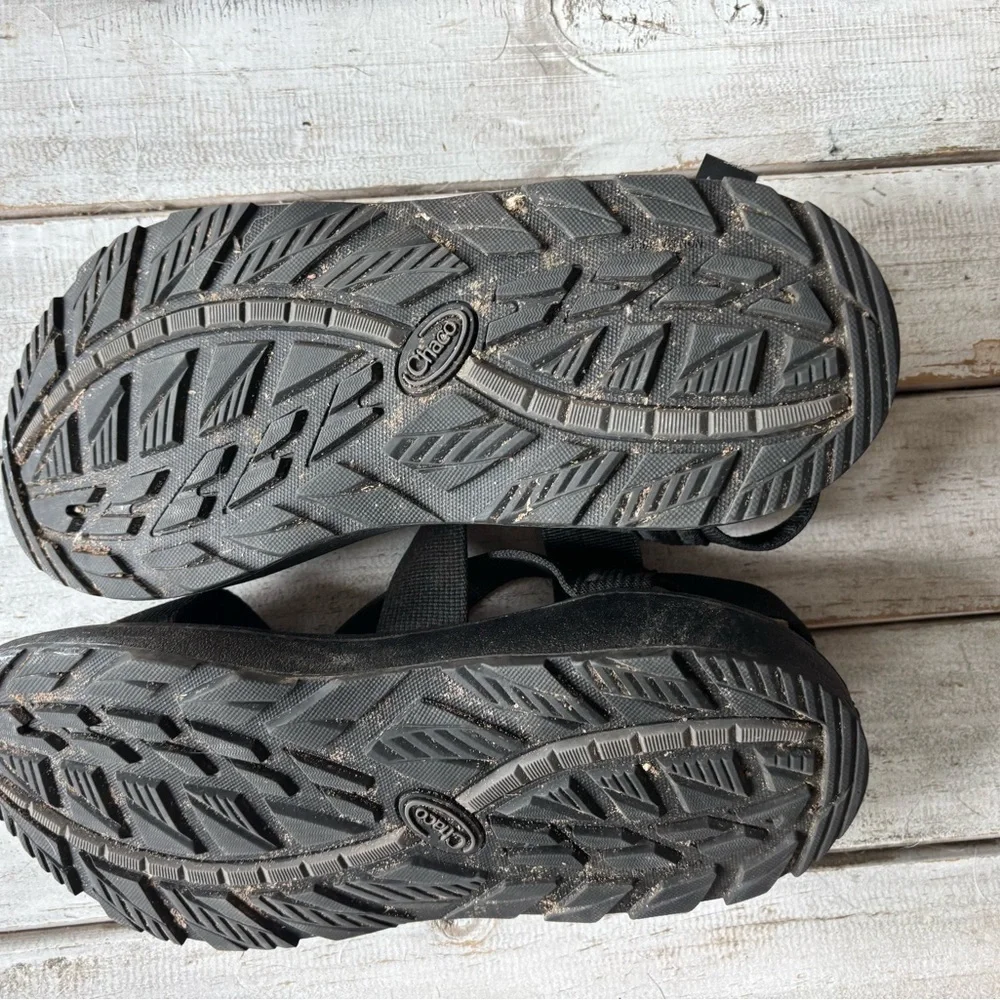 Men’s Chaco Sandals – Size 9 (Black)